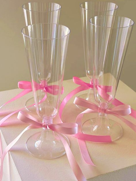 Birthday Decor 18th Party Ideas, Pink White Birthday Decor, Coquette Party Decor, Rose Gold Decorations Party, Sweet 16 Brunch Ideas, Pink And White Birthday Decor, Pink And Silver Birthday Party, Pink Party Theme Ideas, Pink 21st Birthday Ideas