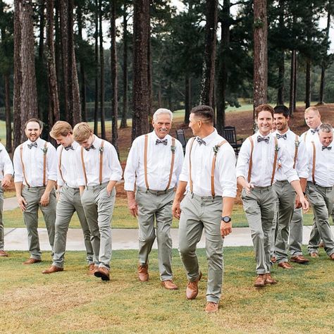 Groomsman In Suspenders, Mens Wedding Suspenders Outfit, Country Chic Wedding Mens Attire, Green Groomsmen Attire Suspenders, Beige Suspenders Groomsmen, Groomsmen Looks Casual, Casual Wedding For Men, Groomsmen Overalls, Fall Wedding Suspenders Bow Ties