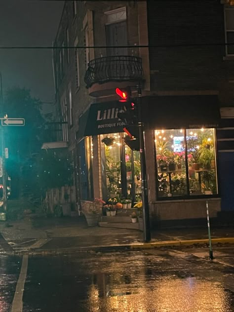 Corner Store Aesthetic Night, Rainy Day Cafe Aesthetic, Coffee Shop Night, Rainy Cafe, Short Film Aesthetic, Valentines Video, Rainy Fall Day, Rainy Streets, Southern Gothic Aesthetic