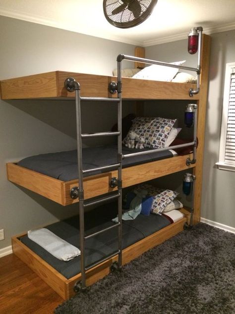 Bunk Beds Small Room, Bunk Beds Boys, Bunk Bed Rooms, Bungalow Ideas, Bunk Bed Plans, Triple Bunk Beds, Modern Bunk Beds, Diy Bunk Bed, Triple Bunk Bed