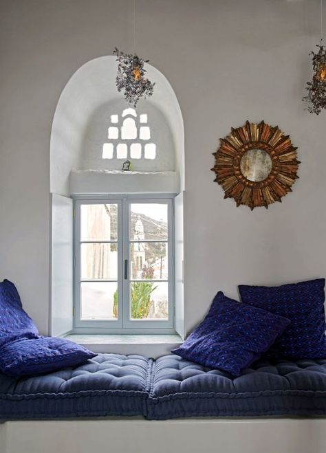 Historic house on Tinos island, Greece Mezzanine Bed, Summer House Interiors, Greek Villas, French Apartment, English Cottage Decor, Mediterranean Interior, Greek House, Chill Room, Colonial Style Homes