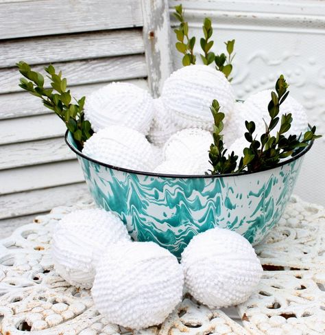 Chenille Snowman Diy, Chenille Upcycle, Snowball Decorations, Candlewick Bedspread, White Bedspread, Snow Balls, Chenille Quilt, Chenille Crafts, Xmas Balls