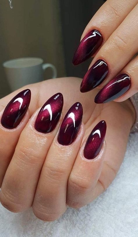 Winter Nail Art Ideas, Winter Nails Gel, Unghie Sfumate, Nail Colors Winter, Nails Winter, Acrylic Coffin, Red Nail, Designs Nail, Cat Eye Nails