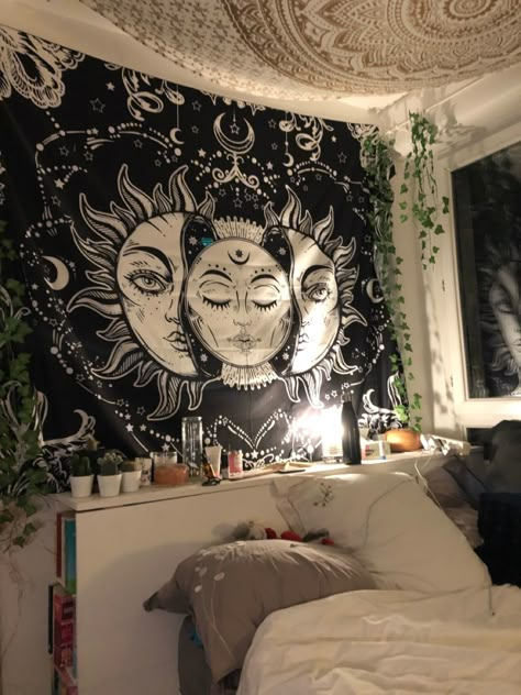 Witch Bedroom Aesthetic, Bedroom Wall Tapestry, Dark Bedroom Aesthetic, Emo Room, Witch Home Decor, Tapestry For Bedroom, Black Tapestry, Witch Room, Dark Home Decor