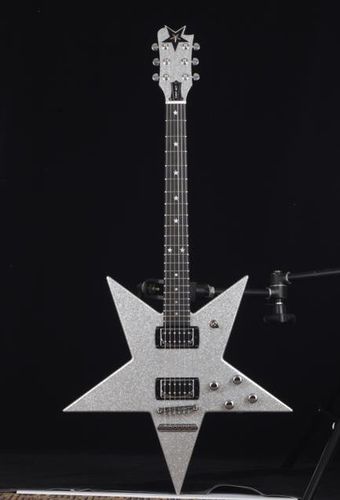 Custom star guitar www.firstact.com made for the lead guitarist of Depeche mode Star Bass Guitar, Star Electric Guitar, Electro Guitar, Star Guitar, Hollywood Arts, Famous Guitars, Lead Guitar, Guitar Obsession, Peter Steele