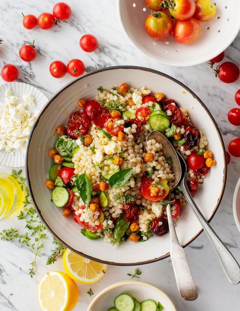 Roasted Cherry Tomato & Thyme Couscous Salad Herbed Couscous, Tomato Couscous, Mediterranean Couscous Salad, Packable Lunch, Easy Picnic Food, Tofu Feta, Couscous Salad Recipes, Crunchy Chickpeas, Vegetarian Salad