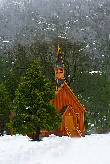 chapel Church Photos, Country Churches, Old Country Churches, Church Pictures, Old Churches, Country Church, Home Temple, Cathedral Church, Winter Scenery