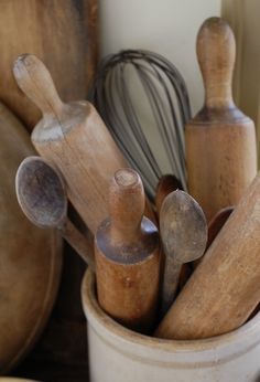 Rolling pins Vintage Rolling Pins, Bread Boards, Stoneware Crocks, Dough Bowls, Vintage Kitchens, Rolling Pins, Antique Kitchen, Wooden Utensils, Kitchen Ware