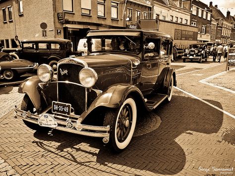 Dodge sd4 Brother six (1929) by Serge Sanramat, via Flickr Dodge Brothers, Dodge Car, Head Lamps, Tony Montana, Peaky Blinders, Old Cars, Product Design, Dodge, Antique Cars