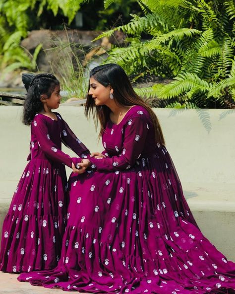 Mother Gown, Mom Daughter Matching Dresses, Mothers Gowns, Wine Colour, Mother Daughter Dresses Matching, Mother Daughter Matching Outfits, Traditional Gowns, Mom And Daughter Matching, Cotton Gowns