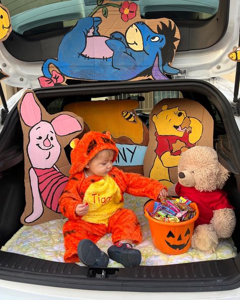 Hundred Acre Woods Trunk Or Treat, Winnie The Pooh Trunk Or Treat Ideas For Cars, Pooh Bear Trunk Or Treat, Pooh Trunk Or Treat Ideas, Trunk Or Treat Winnie The Pooh, Winnie The Pooh Trunk Or Treat Ideas, Pooh Trunk Or Treat, Winnie The Pooh Trunk Or Treat, Disney Trunk Or Treat Ideas