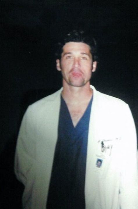 Patrick Dempsey Hot Pics, Derek Shepherd Season 1, Derek Greys Anatomy, Patrick Dempsy, Dr Mcdreamy, Greys Anatomy Men, Greys Anatomy Derek, Grey's Anatomy Doctors, Meredith And Derek