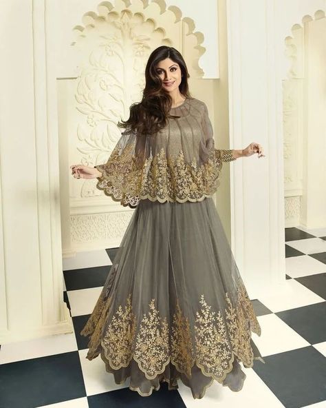 Follow us for more designs of Women's Casual and formal outfits 💫 #amazing #followme #all_shots #textgram #family #instago #igaddict #awesome #girls #instagood Jacket Dresses, Anarkali Salwar, Shilpa Shetty, Salwar Kamiz, Designer Anarkali, Indian Gowns Dresses, Indian Gowns, Party Wear Indian Dresses, Dress Indian Style