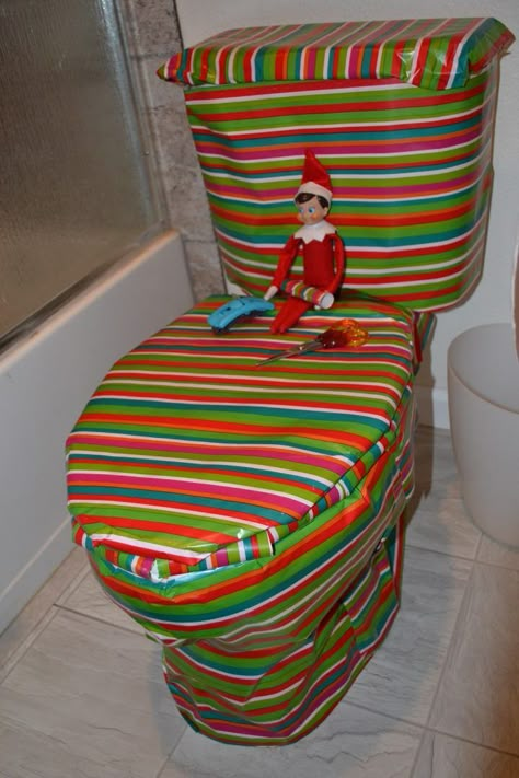 Funny Elf On The Shelf Pranks to Try if You Run Out Of Ideas this Year! Awesome Elf On The Shelf Ideas, Elf Activities, Xmas Elf, Elf Antics, Elf Fun, Christmas Preparation, Buddy The Elf, Elf On The Shelf Ideas, An Elf