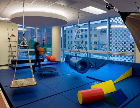 Therapy Gym Occupational Therapy Room, Children Hospital Design, Sensory Gym, Basement Gym, Physiotherapy Clinic, Cool Kids Bedrooms, Gym Room At Home, Kids Gym, Sensory Rooms