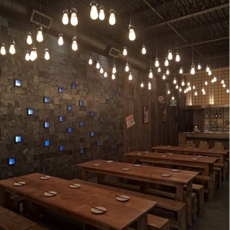 Restaurant Woods Restaurant, Restaurant Themes, Interior Design Pictures, Design Japonais, Restaurant Seating, Toronto Restaurants, Traditional Interior Design, Interior Design Themes, Bar Wall Decor