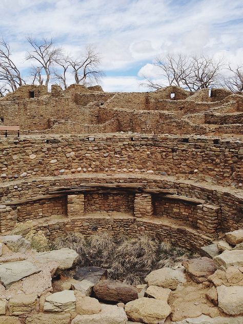 Aztec Ruins National Monument, New Mexico by kevinrussmobile.  Early American settlers mistook the ruins as Aztec.  They actually were constructed by the Anasazi in the 11th to 13th centuries.  The ruins are a UNESCO World Heritage site. New Mexico Road Trip, Aztec Ruins, Travel New Mexico, New Mexico Usa, American Southwest, Land Of Enchantment, Ancient Ruins, National Monuments, Mexico Travel