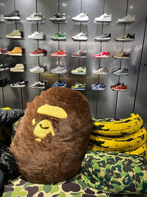 Hypebeast Astetic, Hybeast Room, Bape Pillows, Hypebeast Plushies, Hype East Room Decor, Bape Store Interior, Hypebeast Room Ideas, Small Room Makeover, Sneakerhead Room