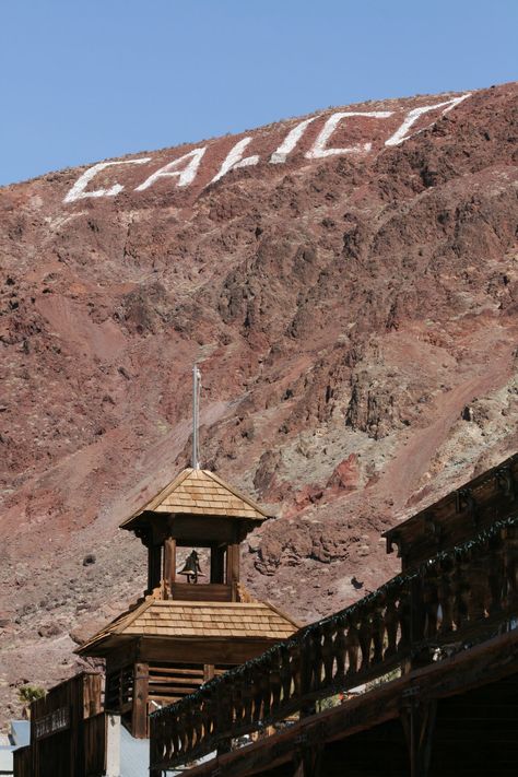 Calico Ghost Town, lots of childhood memories here. Ghost Town Aesthetic, Killjoys Comic, Vegas Architecture, Las Vegas Architecture, Western Buildings, Calico Ghost Town, Moving To Idaho, Town Aesthetic, Desert Aesthetic