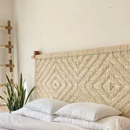 MAISON DE L’îLE on Instagram: "Woven headboard ✨✨ 120 cm 140 cm 160 cm 180 cm #headboard #wovenheadboard #ropes #bed #homedesign #homestyling #boho #bohochic #summer #beachhouse" Weaved Headboard, Jute Headboard, Macrame Bed Headboard, Indigo Bedroom, Ratan Furniture, Woven Headboard, Boho Headboard, Rattan Headboard, Condo Decorating