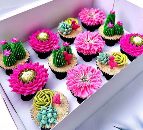 Fiesta Theme Cupcakes, Plant Cakes, Cupcake Tools, Hot Pink Cupcakes, Hot Pink Cakes, Taco Cake, Encanto Movie, Cupcakes Flores, Cactus Cupcakes