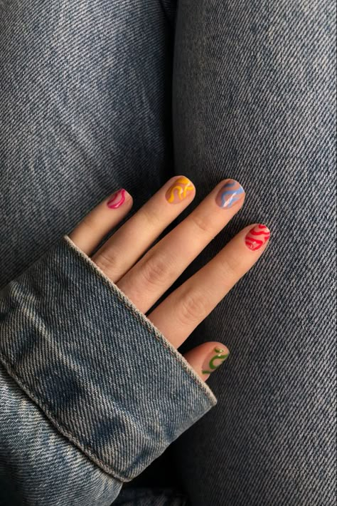 Short Nail Inspo Summer 2024 Square, Manicure Ideas Summer 2024, Square Nails 2023, Short Nail Ideas Summer 2024, Short Nails Design Ideas 2024 Summer, Funky Short Nails, Short Funky Nails, Eclectic Nails, Cool Summer Nails