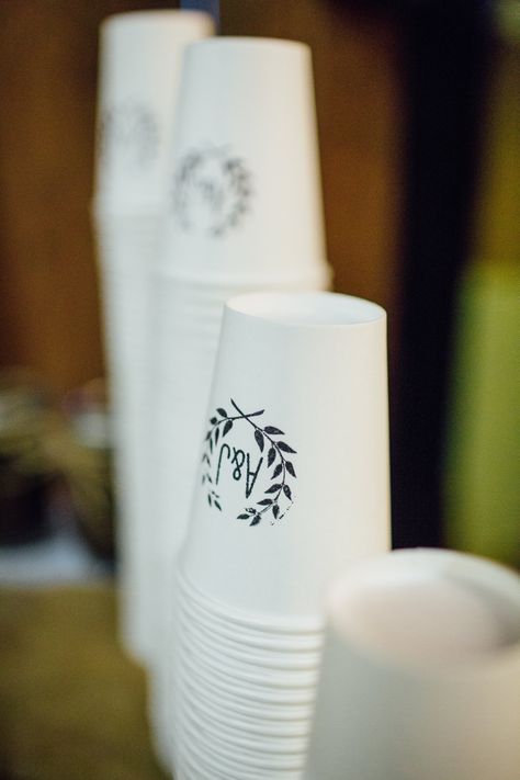 devine wedding // stamped coffee cups // bethany small photography Wedding Brunch Ideas, Coffee Shop Wedding, Coffee Reception, Wedding Fest, Wedding Coffee, Coffee Van, Wedding Drinks, Wedding Brunch, Coffee Wedding