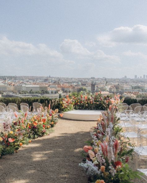 A Fairytale Wedding with Cultural Charm in Prague✨ Josh and Thuy imagined a Bridgerton-inspired, romantic fairytale wedding infused with elements of their diverse cultures. They enlisted the expertise of planners at @exclusiveweddingsinprague to bring their Pinterest-worthy wedding to life. From floral arrangements to the selection of entertainment, the planners meticulously guided the couple through every step of the process, resulting in an unforgettable celebration for both the couple and... Romantic Fairytale Wedding, Video Booth, Bridgerton Inspired, Story Planning, String Quartet, Fairytale Wedding, Prague, The Magicians, Instagram A