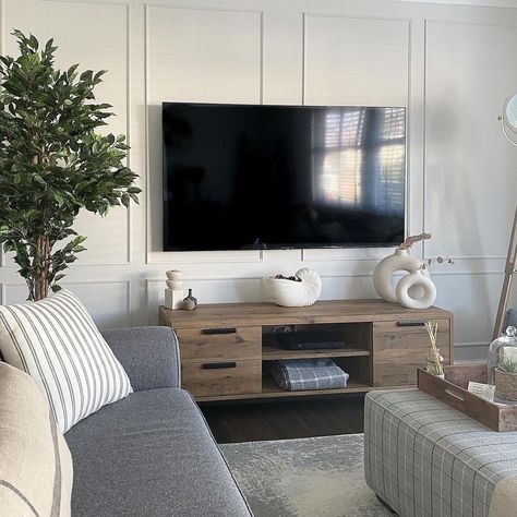 Office Room Makeover, Living Room Ideas With Tv, Small Living Room Ideas With Tv, Room Ideas With Tv, Greige Living Room, Room Panelling, Rectangle Living Room, Living Room Panelling, Panels Design