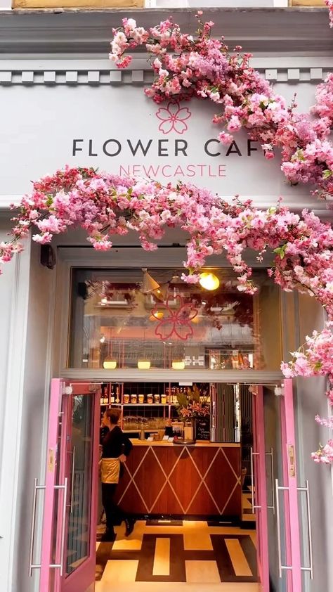 Flower Cafe Newcastle | In a rush and don’t want to leave your coffee behind?? No worries! Take our coffee to go🌸💘 We have take-out cups available for both hot… | Instagram Coffee And Flowers Shop, Coffee Flower Shop, Coffee And Flower Shop, Flower Coffee Shop, Flower Shop Cafe, Flower Cafe, Cake Cafe, Coffee Flower, Coffee To Go