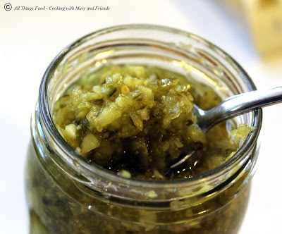 Sweet Relish Recipe, Pickle Relish Recipe, Sweet Pickles Recipe, Bread N Butter Pickle Recipe, Sweet Pickle Relish, Canning Pickles, Home Canning Recipes, Canning Recipe, Cucumbers And Onions