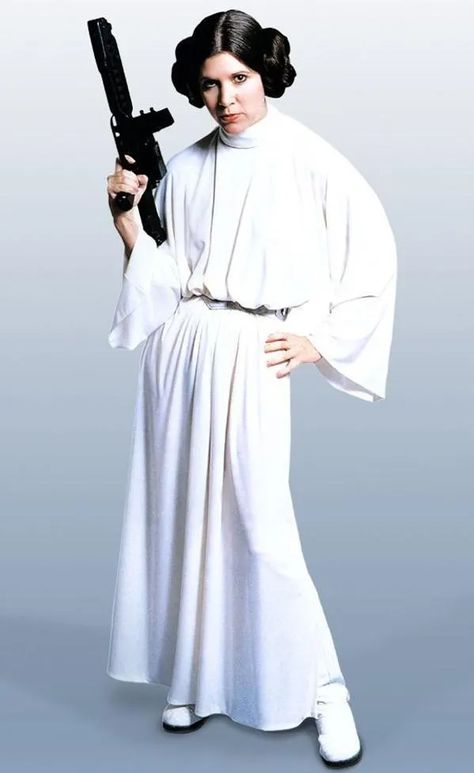 How to Make a Princess Leia Costume for Adults - Easy Step-By Step Guide With Photos! Princess Leia Costume Diy, Princess Leia Dress, Ray Star Wars, Star Wars Costumes Diy, Princess Leia Costume, Leia Costume, Leia Star Wars, Star Wars Princess Leia, Star Wars Princess