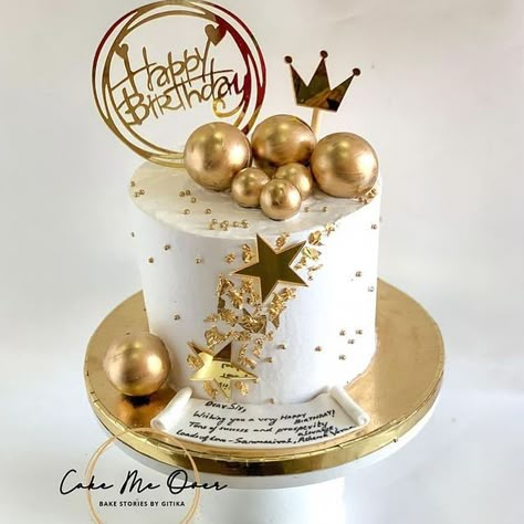 cakenest.in op Instagram: Will this be a new trend ???? Credits @nayanecapistrano Cinderella's Tsunami Cake! Check here someone who will love this cake! 💖 . DM… Simple Tall Cake, Gold Cake Design Birthday, Trending Birthday Cakes, Tall Cake Designs, New Trend Cake Design, Trendy Birthday Cakes, Tall Birthday Cake, Tsunami Cake, Trending Cakes