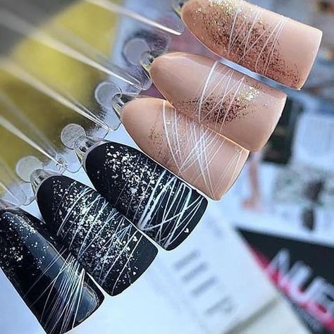 Spider Gel, Nail Art Gel, Christmas Gel Nails, Grunge Nails, Nail Design Inspiration, Beauty Natural, Gel Liner, Gel Nail Art, Matte Nails