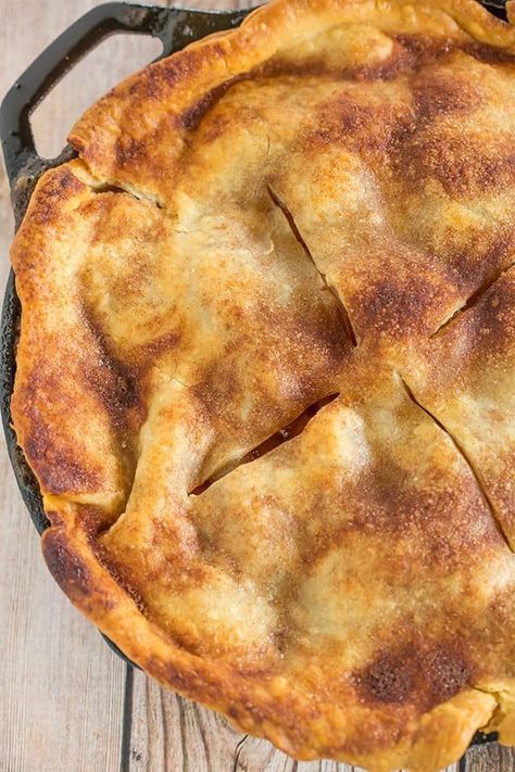 Apple Pie Skillet, Skillet Apple Pie, Recipes For Baking, Apple Pie Recipe Homemade, Brown Eyed Baker, Apple Pie Recipe Easy, Iron Skillet Recipes, Easy Dessert Recipe, Cast Iron Skillet Recipes