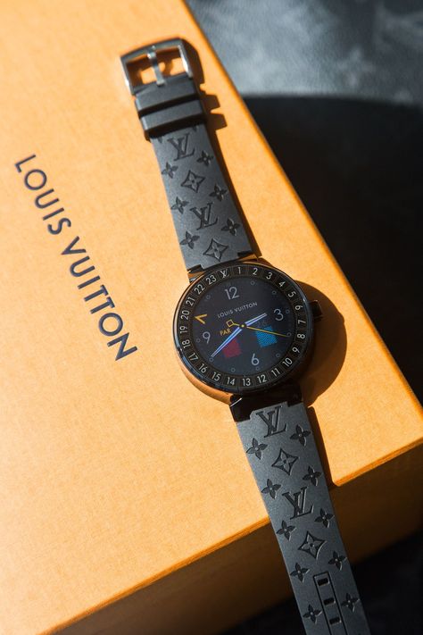 Alex Reside Louis Vuitton Men Jewelry, Louis Vuitton Watch Men, Womens Watches Minimalist, Lv Watch, Trendy Watches Women Fashion, Daniel Wellington Watch Women, Old Money Engagement, Cartier Watches Women, Watches Women Black