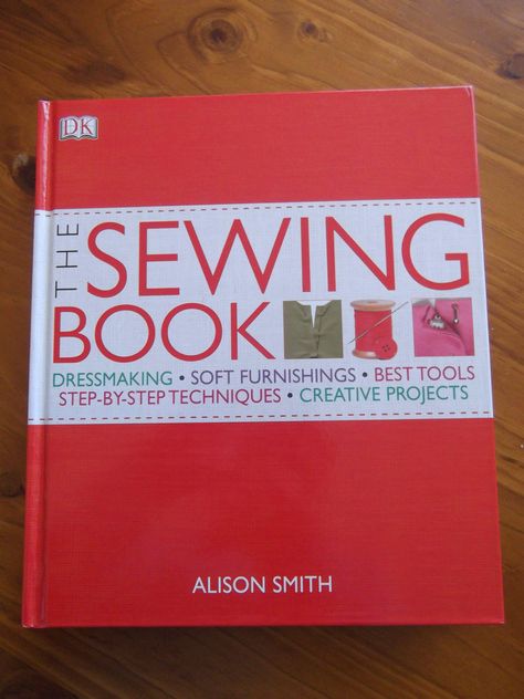 The Sewing Book by Alison Smith review Sewing Machine Video, Thread A Sewing Machine, Alison Smith, Kids Sewing Machine, How To Thread, Cover Video, Minion Crochet, Machine Video, Sewing 101