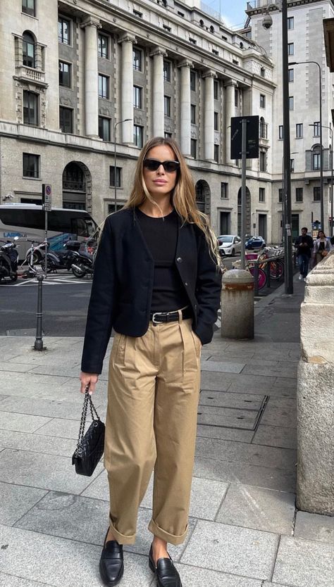 Gray Khaki Pants Outfit Women, Beige Trousers Outfit Fall, Loafer Trouser Outfit, Tan Pants Outfit Fall, Style Khaki Pants Women, Khaki Chinos Women Outfit, Khaki Slacks Outfit Women, Khaki Trouser Outfit Women, Khakis Outfit For Women