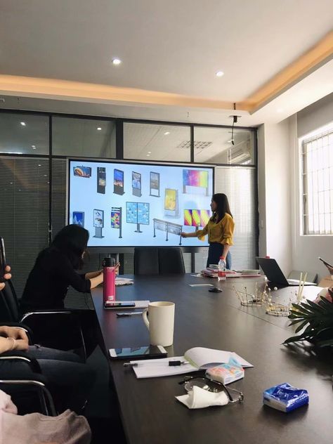 interactive smart whiteboard for conference and education more details Pearl@ekaa.net +8618819173978 Smart Whiteboard, Smart Boards, Creative Post, Interactive Whiteboard, Quality Education, Space Ideas, Smart Board, Design Office, Whiteboard