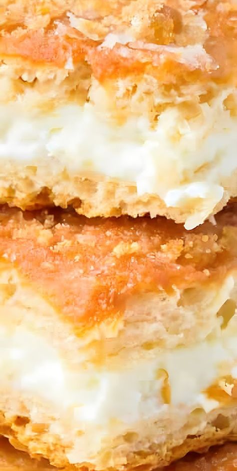 Lemon Cheesecake Bars Recipe, Lemon Cheesecake Crescent Rolls, Brownies Bites, Lemon Dessert Recipes Easy, Tastiest Recipes, Easy Lemon Cheesecake, Crescent Roll Cheesecake, Bar Desserts, Lemon Cheesecake Bars