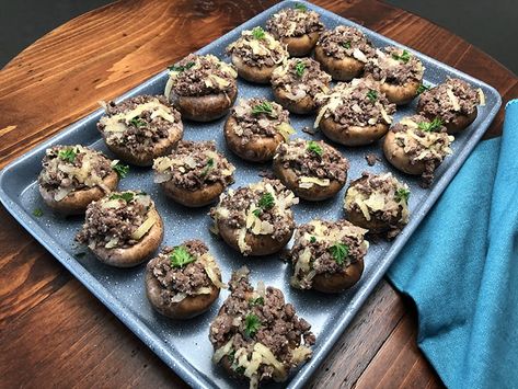 Stuffed Mushroom Appetizers, Elk Backstrap, Steak Roulade, Ground Elk Recipes, Elk Steak, Crowd Pleasers Recipes, Backstrap Recipes, Elk Recipes, Jalapeno Burger