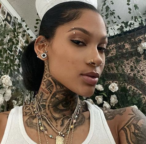 Throat Tattoos Black Women, Kehlani Neck Tattoos, Black Women Face Tattoos, Female Tattoo Artist Aesthetic, Stud Tattoos, Tattoos For Black Skin Women, Neck Tattoos Women Throat, Cute Face Tattoos, Feminine Neck Tattoos