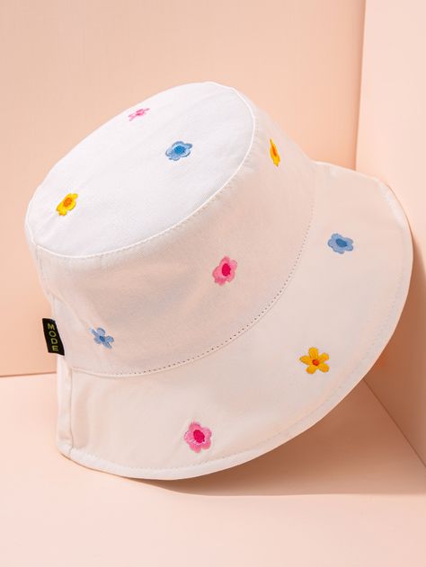 White Casual   Denim Floral Bucket Hat Embellished  Spring/Fall Women Accessories Bucket Hat Painting, Bucket Hat Ideas, Cute Bucket Hats, Flower Bucket Hat, Dreamy Flowers, Bob Chapeau, Bucket Hat Fashion, White Bucket Hat, Floral Bucket Hat