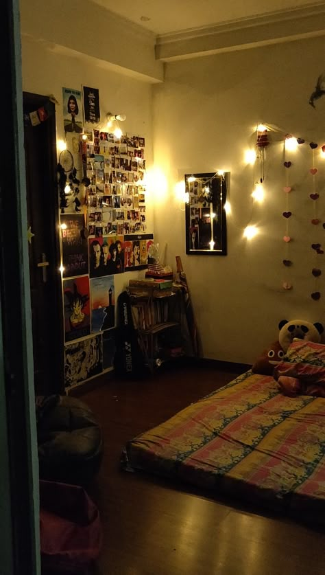 Indian Hostel Room Decor Ideas Aesthetic, Desi Room Decor, Wall With Fairy Lights, Comfortable Bedroom Decor, Hostel Room, Girly Room Decor, Indian Room Decor, Indian Bedroom Decor, Colourful Living Room Decor