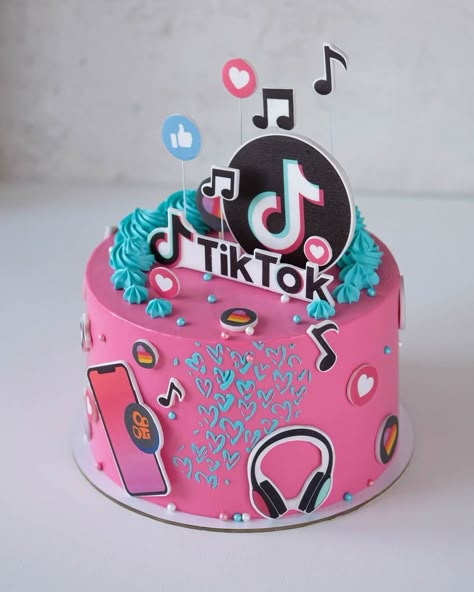 Want some ideas for a Tik Tok Birthday cake? Take a look at our list as we showcase 13 amazing Tik Tok cake ideas.  #tiktok #tiktokcake #tiktokbirthday #cakeideas #birthdaycakeideas #teenbirthdaycake Types Of Birthday Cakes, 12th Birthday Cake, 14th Birthday Cakes, Teen Cakes, 13 Birthday Cake, Birthday Cakes For Teens, Cake Name, Beautiful Birthday Cakes, Crazy Cakes