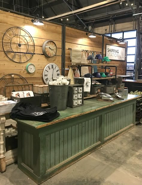 Magnolia Market Waco, Magnolia Fixer Upper, Retail Counter, Magnolia Farms, Store Counter, Farm Store, Magnolia Market, St Germain, Antique Store