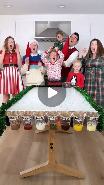 Jessica Ballinger on Instagram: "If you’re looking for a fun family game to play this holiday season— this is the ONE! Oreo Roll Roulette — Christmas Style! We added some Christmas drink options & Holiday Oreos (Mint-flavored filling!). ✨🎅🏻🎄✨

#familygames #familygamenight #christmasgames #holidaygames #oreoroll #familychallenge #christmas" Oreo Roulette, Holiday Oreos, Oreo Roll, Family Games To Play, Family Challenge, Christmas Drink, Game To Play, Drinking Game, Holiday Games