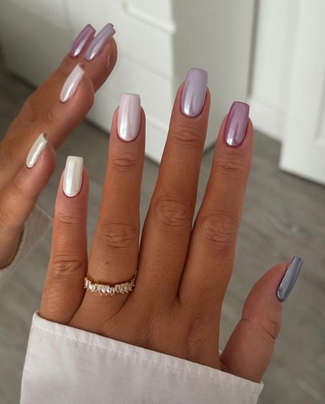 Chrome Summer Nails, Summer Chrome Nails, Ombre Chrome Nails, Purple Chrome Nails, Light Purple Nails, Chrome Manicure, White Chrome Nails, Blue Chrome Nails, Chrome Nails Designs