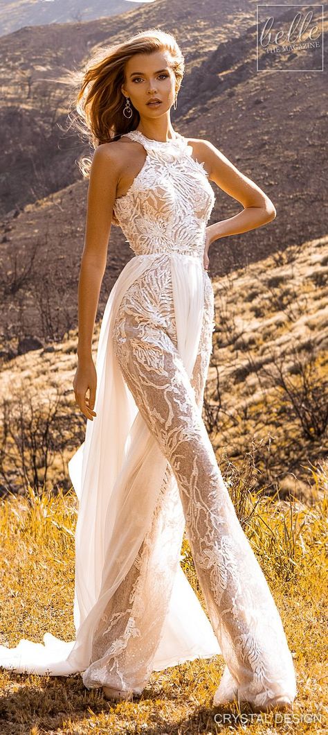 Jumpsuit Wedding Dress, Jumpsuit Wedding, Wedding Dress A Line, Halter Wedding Dress, Wedding Dress Gallery, Wedding Inspirasi, Bridal Jumpsuit, Wedding Dresses 2020, Wedding Jumpsuit