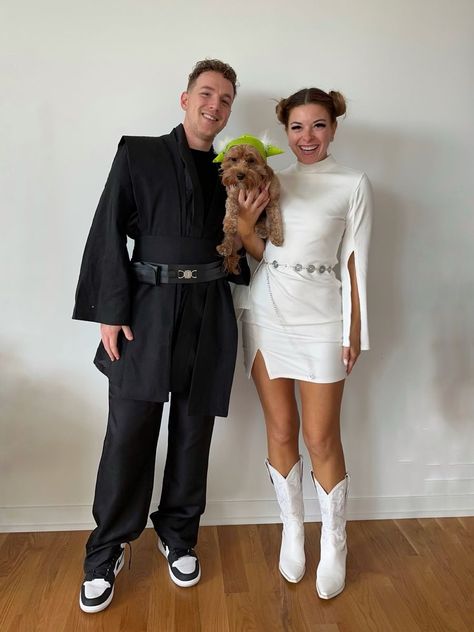 Star Wars Couple Costume, Disney Couple Costumes, Partner Halloween Costumes, Star Wars Halloween Costumes, Halloween Coustumes, Star Wars Halloween, Fantasia Disney, Pretty Halloween Costumes, Duo Halloween Costumes